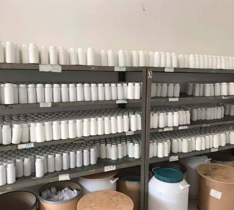 Ester d'huile de coco polyoxyéthylène CE-10 CAS 61791-14-8 -4 Polyoxyéthylène coco amine CE-10 CAS 61791-14-8