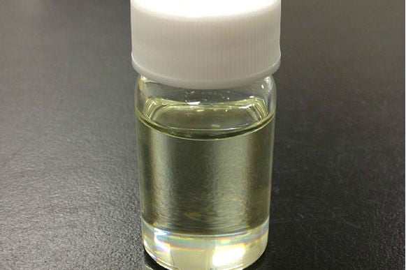 Tetrachlorek tytanu CAS 7550-45-0